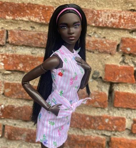 Pin By Olga Vasilevskay On Afro Aa Barbie Signature Barbie Looks Doll