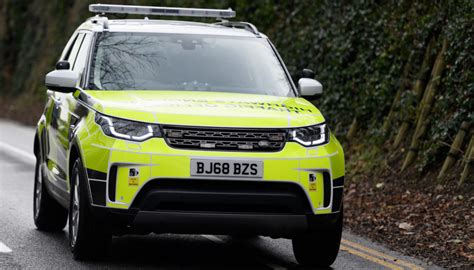 Land Rover Discovery Remains Vehicle Of Choice For Highways England