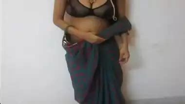 Indian Housewife Expose Her Big Boobs In Saree Ixxx Hindi