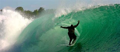 Jimbo Pellegrine Proves That Fat Guys Can Surf