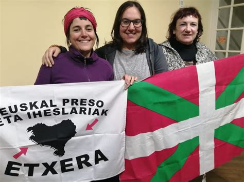 Entrevista a mujeres vascas a años del Filtro Venimos a dar nuestro apoyo y las gracias al