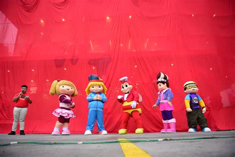 In Photos Jollibee Opens Its 1000th Store