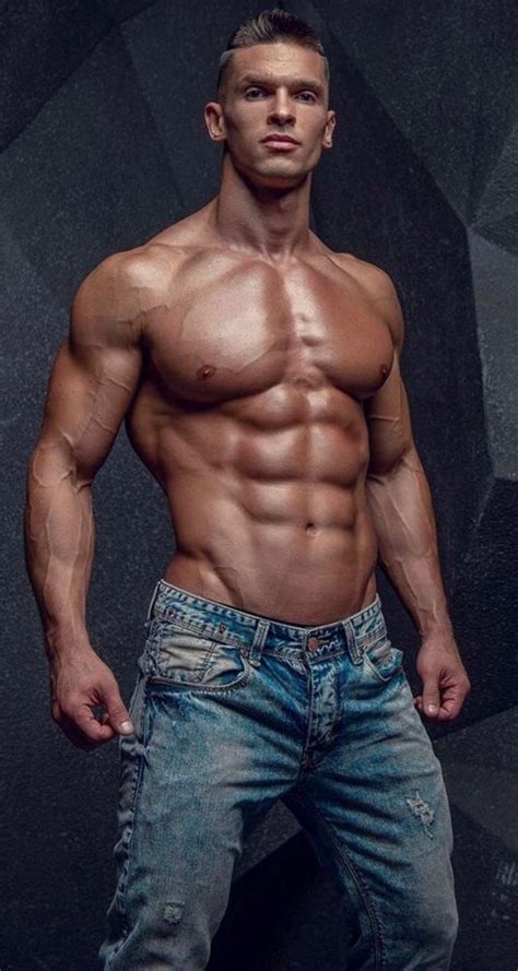 Pin By B W On Hot Muscle Guys Shirtless Men Muscle Men Muscular Men