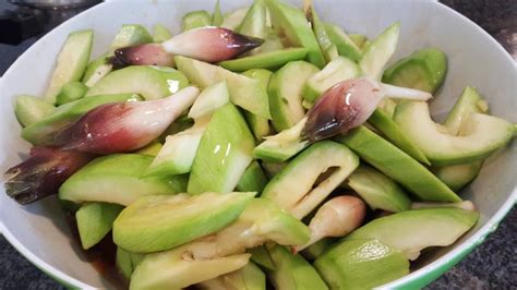 Pickled Green Mango Hawaii Recipes And Things To Do In Hawaii