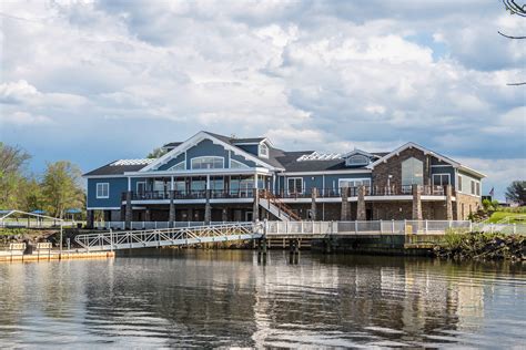 Boathouse at Mercer Lake - New Jersey Bride