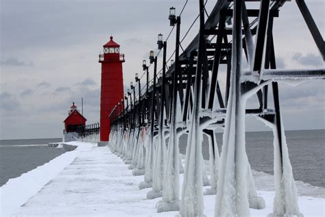 It's titan jigsaw puzzles free version with 4000 free photographs. Lighthouse, Grand Haven, MI jigsaw puzzle in Bridges ...