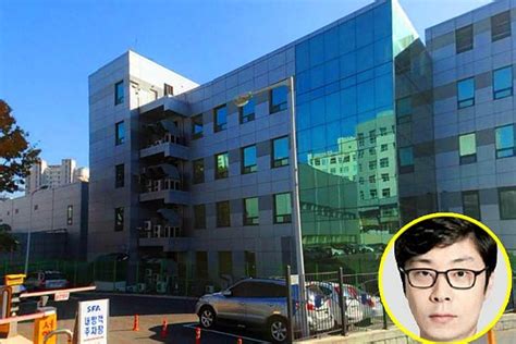 대학교 4학년 연화는 첫사랑 선우를 가슴 속에 간직한 채 하루하루를 살아간다. 유엔빌리지 버리고 태양·민효린 부부가 향한 150억짜리 신혼집 ...