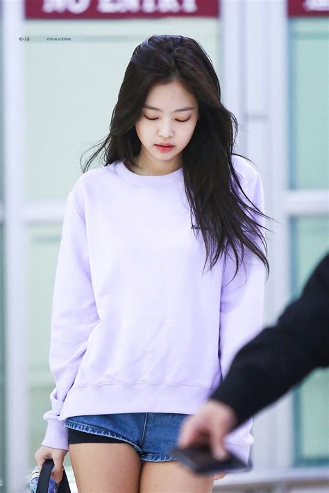 We hope you enjoy our growing collection of hd images to use as a background or home screen for your smartphone or computer. BLACKPINK Jennie'nin En Seksi 10 Kıyafeti | KPOP TÜRK