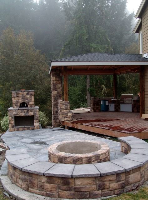 For one thing it provides a superb look to a house. Outdoor Fireplace with Pizza Oven and Fire Pit ...