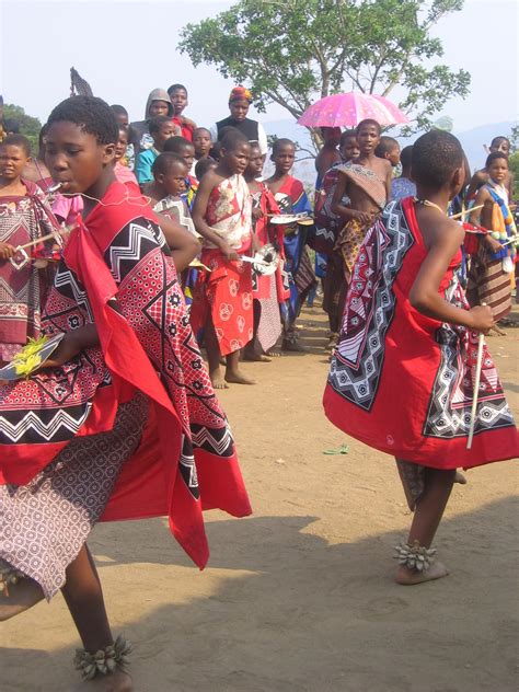 Pin By Zambroteam On Africanou Swaziland Swaziland Women African
