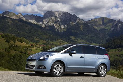 The family business that preceded the current peugeot companies was founded in 1810. Peugeot 5008 2015: Review, Amazing Pictures and Images ...