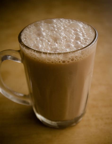 Teh tarik (literally pulled tea or 拉茶 in chinese) is a hot indian milk tea beverage which can be commonly found in restaurants, outdoor stalls and kopi tiams in southeastern in malaysia, there are occasions where teh tarik brewers gather for competitions and performances to show their skills. Teh tarik - Wikipedia