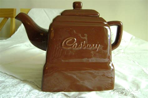 Cadbury S Chocolate Teapot Looks Just Like A Etsy Tea Pots Tea Chocolate Pots