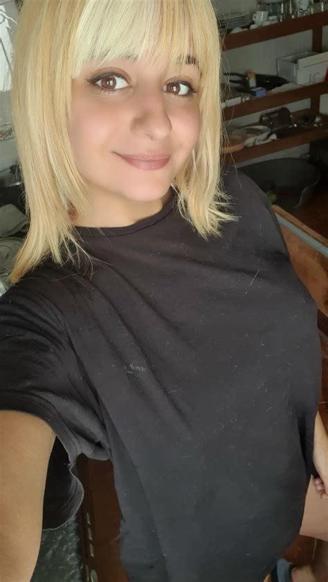 Morning Reddit 🥰 How Do You Like My New Hair Excuse My Shirt Full
