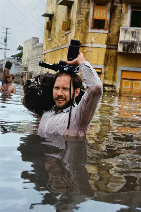 Steve Mccurry Merges Art And Photojournalism Whowhatwhy