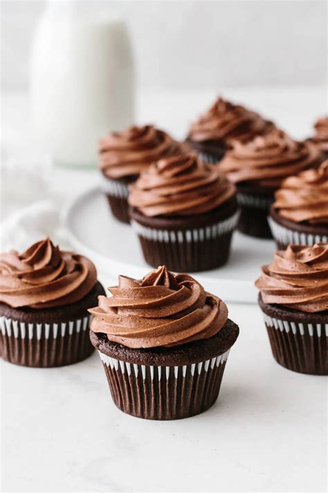Paleo Chocolate Cupcakes Gluten Free Dairy Free Downshiftology
