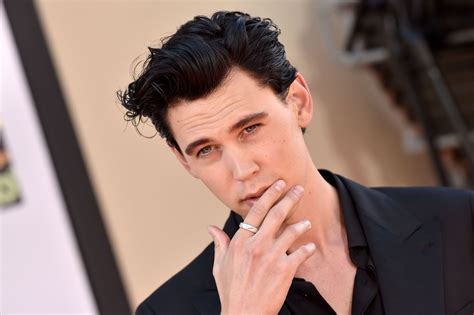 Vanessa hudgens was more than happy to support her boyfriend austin butler at the once upon a time in hollywood premiere (picture: Austin Butler at the "Once Upon a Time in Hollywood ...