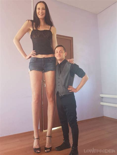Tall Woman Compare By Lowerrider On Deviantart Tall Women Tall Girl