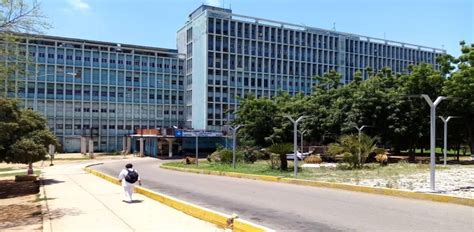 Designan Nueva Directora Del Hospital Universitario De Maracaibo