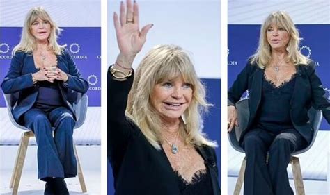 Goldie Hawn 76 Stuns With Ageless Appearance As She Models Lace