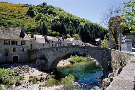Le Pont De Montvert Pont Vieux Ponts Randonnée Pédestre