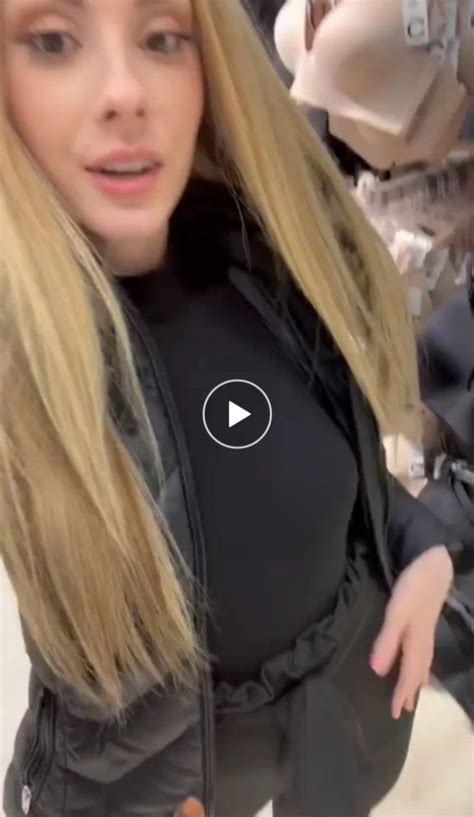 blondie slut fingering pussy after shopping pornsos