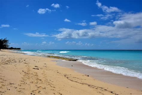 Osprey Beach In Cockburn Town Grand Turk Turks And Caicos Islands Encircle Photos