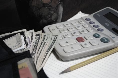 7 Ways To Simplify Bill Paying