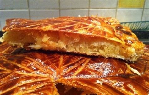 Pour six personnes la préparation d'une frangipane nécessite 150 g d'amandes en. Recette Frangipane - Recette Lillia