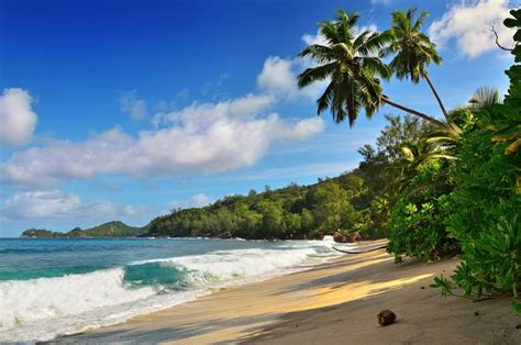 Mahé Este Cea Mai Mare Insulă Din Seychelles Situată în Nord Estul