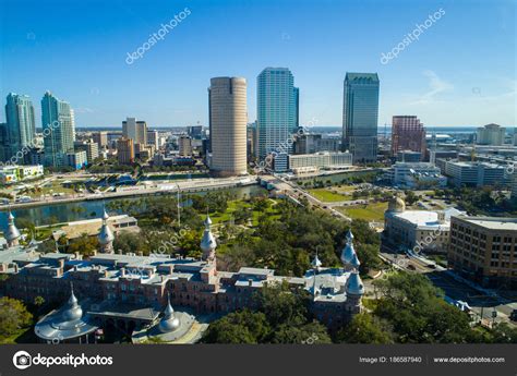 Aerial Photo Downtown Tampa Florida And Riverfront Usa — Stock Photo