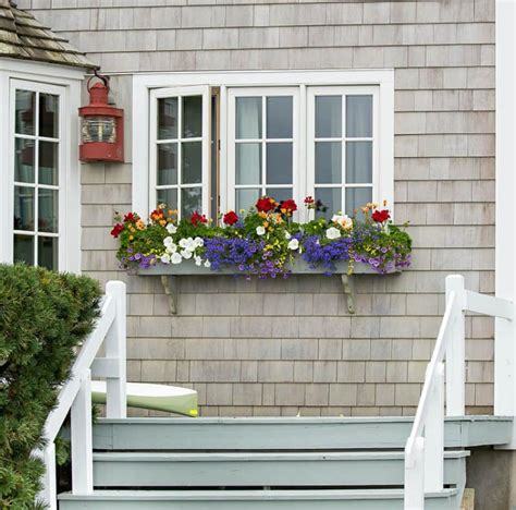 37 Gorgeous Window Flower Boxes With Pictures