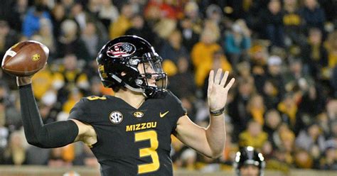 Rapid Reaction Missouri Throttles Tennessee As Tigers Win Fourth Straight