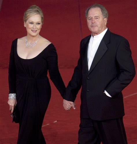Some lesser known facts about meryl streep does meryl streep smoke?: Long-lasting couples | Celebrity couples, Hollywood ...