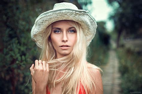 4535061 Millinery Sofie Elena Looking At Viewer Face Portrait Hat Blue Eyes Blonde