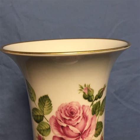 Pink Rose Ak Kaiser Porcelain Vase Fluted Vase
