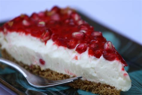 Pots and Frills: Pomegranate Cheesecake Dessert--A Delicious Mood Enhancer