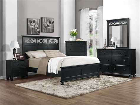 Whether your room is small or large, your decorating style is formal or relaxed, whether you prefer new trends or classic classics: Homelegance Sanibel Bedroom Set - Black