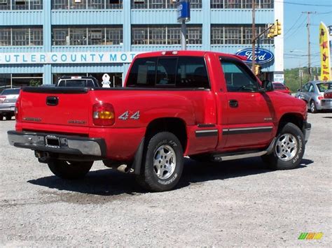 1999 Victory Red Chevrolet Silverado 1500 Ls Regular Cab 4x4 9563214