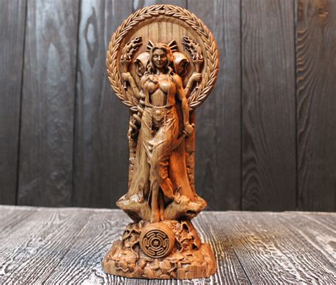 Hecate Statue Greek Goddess Hexe For Pagan Home Altar Etsy Hecate