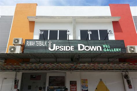 It was quite easy to find the place. Rumah Terbalik Upside Down