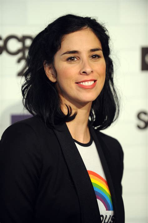 Sarah Silverman Promotes Pay Equality For Women Because Yes She Has