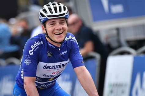 May 26, 2021 · remco evenepoel verlaat de giro d'italia. Remco Evenepoel maakt rondedebuut in Giro - Het Belang van ...
