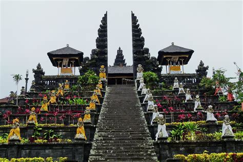 Mother Temple Of Besakih Bali Indonesia Бали Башня Храм