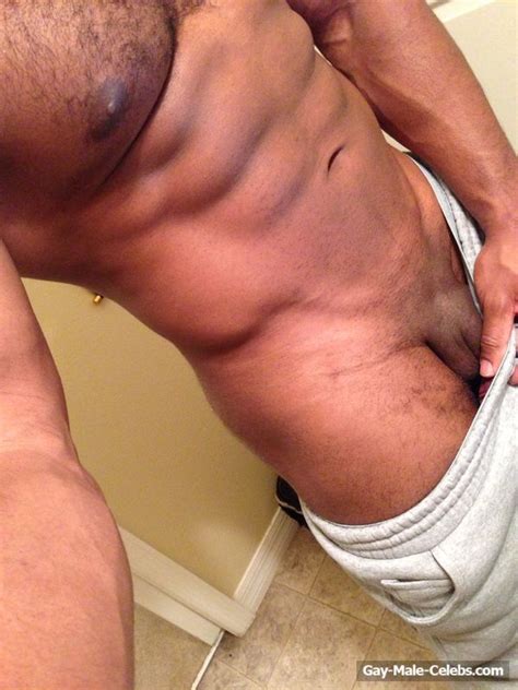 Xavier Woods New Leaked Nude Selfie Photos The Men Men