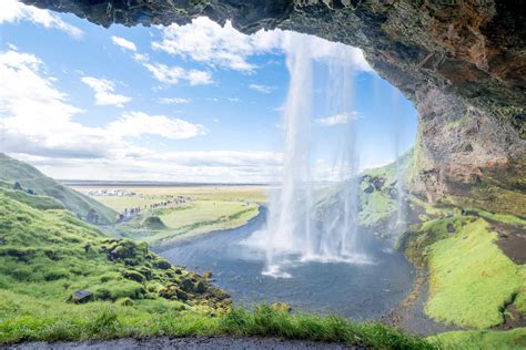 Guía de viaje de islandia con la información necesaria para visitar el país. 10 locais a visitar na Islândia - WeeknTravel