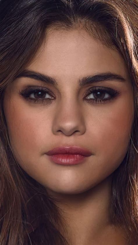 Selena Gomez Face Close Up K Ultra HD Mobile Wallpaper