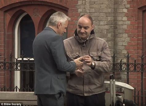 Reverend Sam Kings Social Experiment Sees Homeless Man Ask To Use