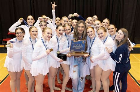 Hi Steppers Earn 5a Dancedrill Championship Title West Albany High