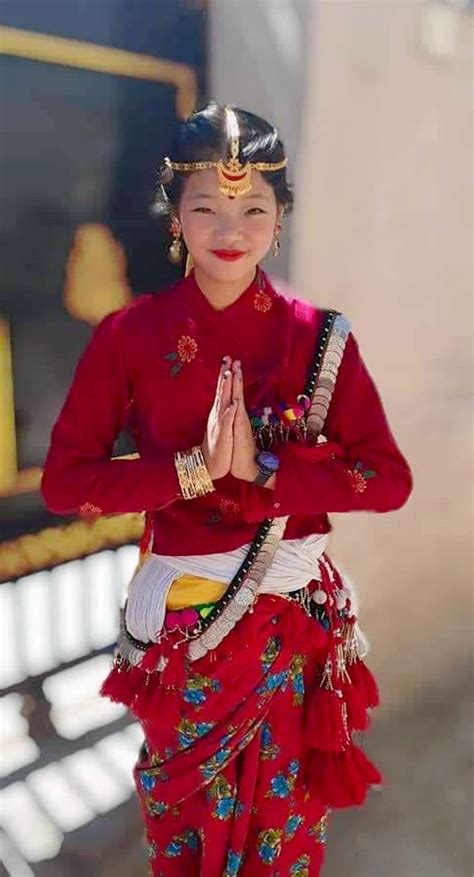 Sunuwar Girl Folk Clothing Traditional Outfits Glamour Pics